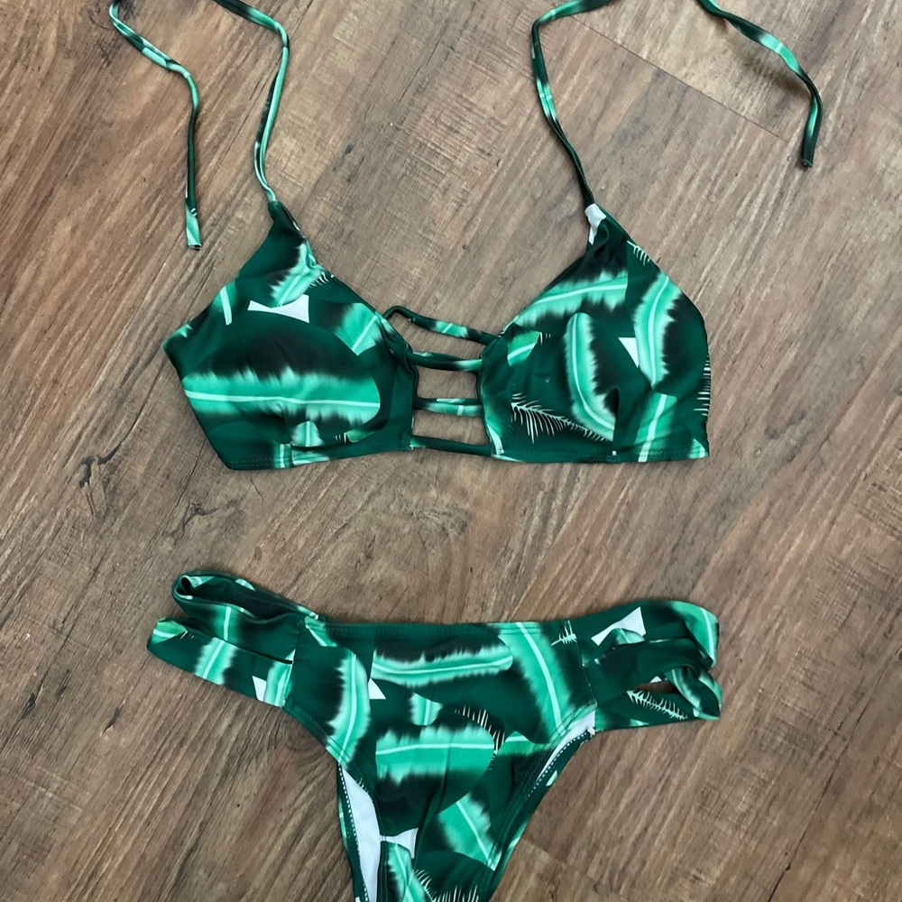 Green Leaf Print Bikini Set